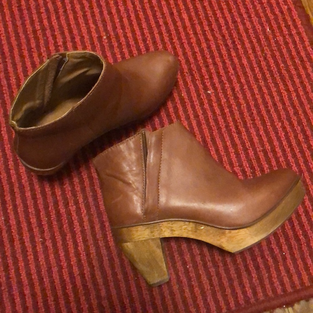 Kelsi Dagger Brooklyn Wooden Heel Boots
